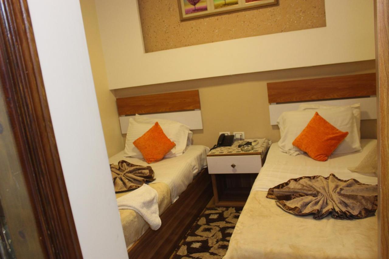 Osiris Hostel